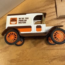 Trustworthy 1917 Ford Model T VanDiecast Ertl Bank 9260 NIB