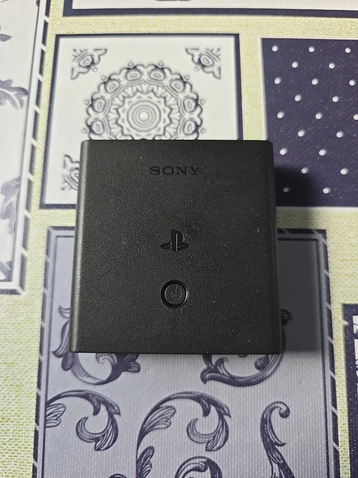 Sony PlayStation PS Vita OLED PCH-1001 - Immagine 4 di 4