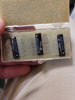52310700F 7037 Microchip Lot of 3 pcs complete with case | eBay