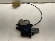 OEM 2007-2014 Mercedes W221 CL550 Rear Trunk Lid Latch Lock Actuator 2217500085