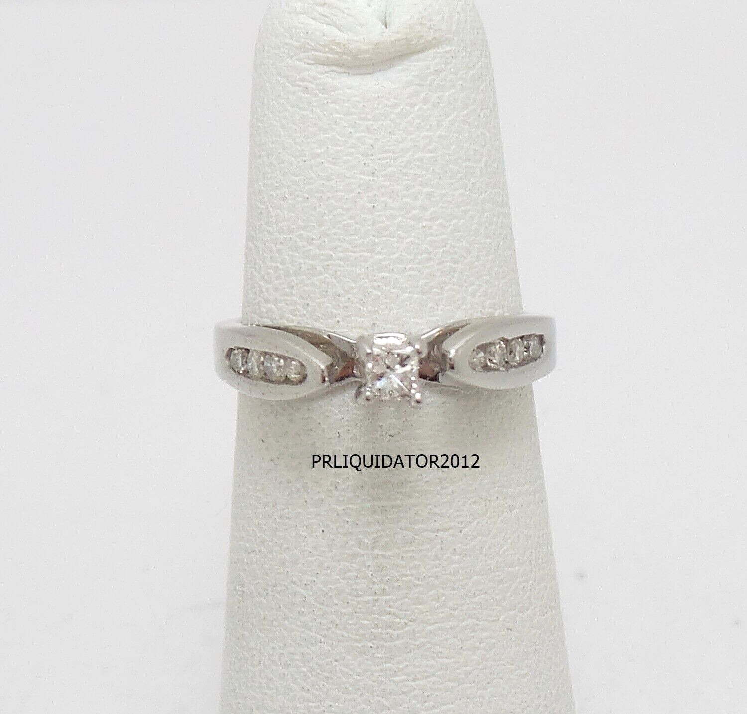 1/4CT Natural Diamond Anniversary Engagement Wedding Bridal Ring 10K White Gold