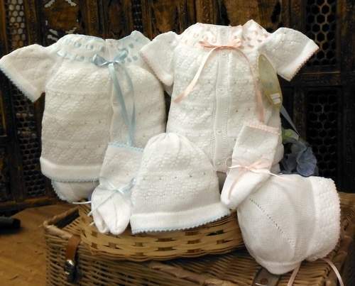 Will'beth Fancy Preemie Newborn Boy/Girl Twins Knit Sets Booties Hat NWT Dolls - Afbeelding 1 van 3