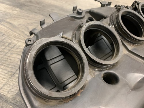 1997-1998 CBR1100XX Super Blackbird Honda OEM Air Filter Cleaner Case Box Lid - Picture 9 of 11