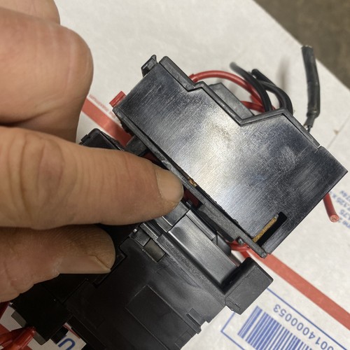 ABB B9-30-10 Contactor, 3-Pole, 220-255VAC Coil w/ Overload Relay 0.35-0.52A - Picture 6 of 9
