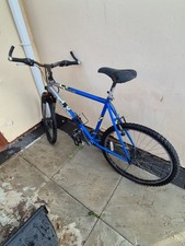 Gents Raleigh Attitude Some TLC Needed. COLLECTION ONLY AND CASH ON COLLECTION. 