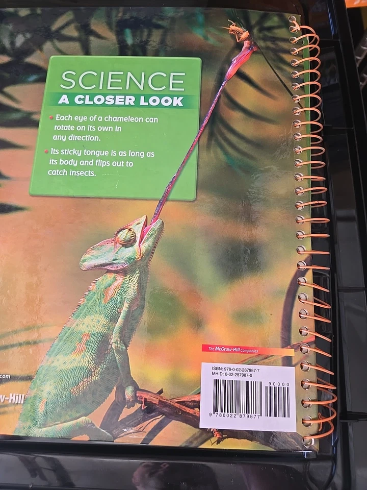 Science, a Closer Look, Grade 4, Teacher's Edition, Earth Science, Vol. 2' by... - Image 3 of 4