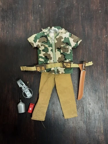 Vintage 1970's GI Joe Adventure Team Jungle Survival Set