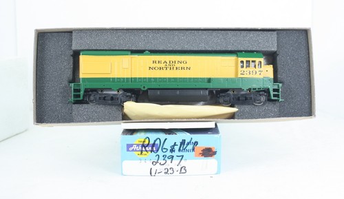 Escala HO Athearn Reading y Northern GE U-23-B Diesel Personalizado Decorado #2397 | Zustand: New: Other (See Details)