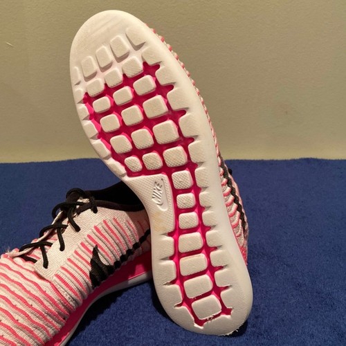 Nike Niñas 7 Roshe Two 2 Flyknit Rosa y Blanco Zapato para Correr Tenis 844620-600 - Imagen 9 de 10