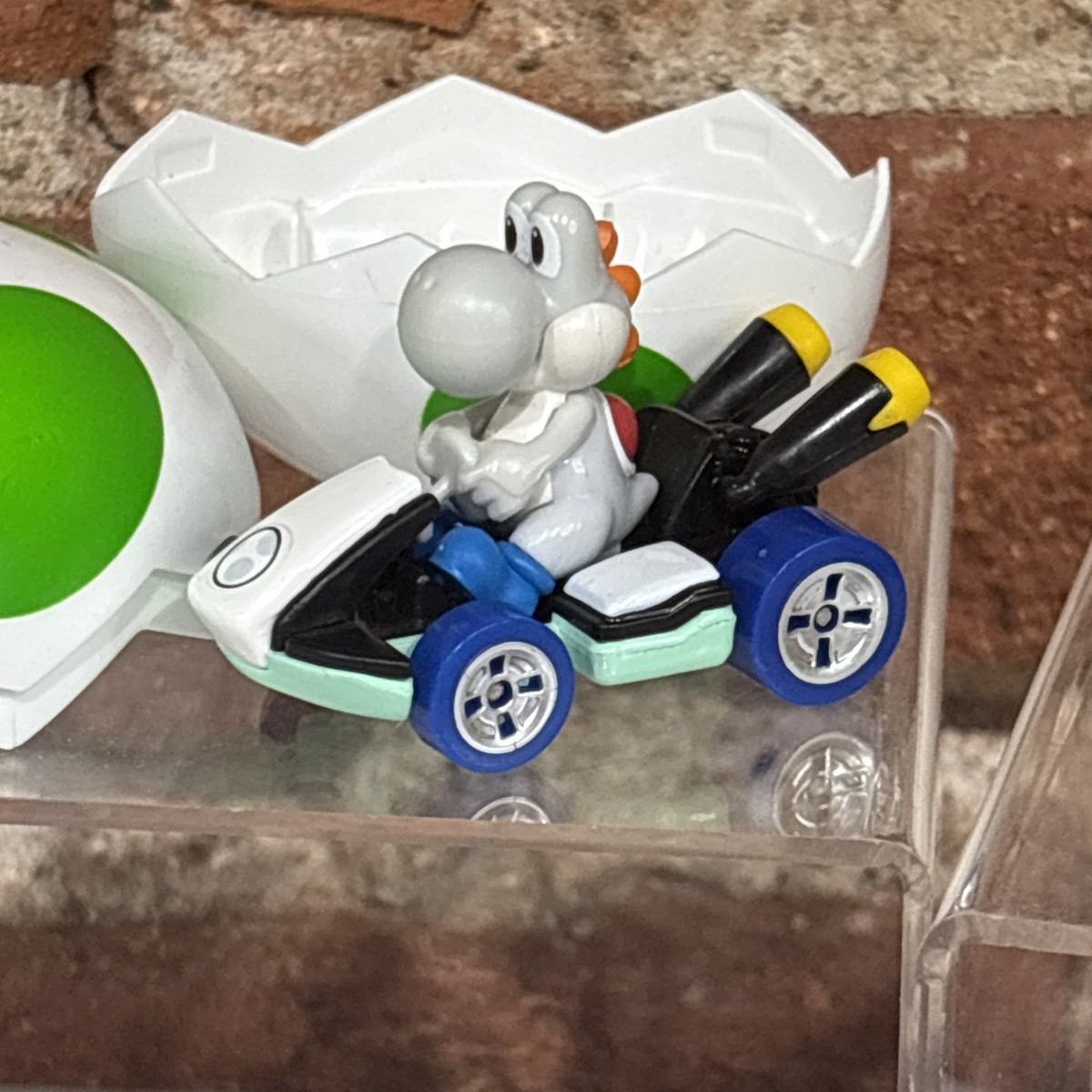 Hot Wheels Super Mario Kart Racing Lot 7x - Grey / White Yoshi