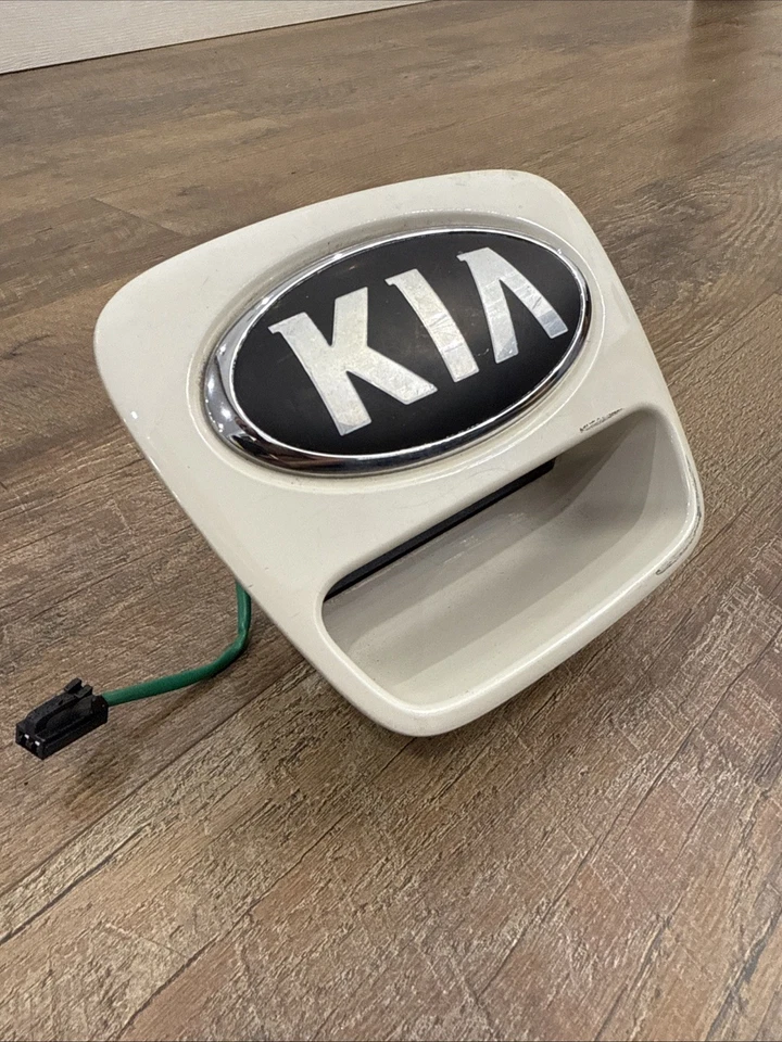 KIA SOUL 2010-2013 PUERTA LEVADIZA PUERTA TRASERA EXTERIOR PUERTA LIBERACIÓN MANIJA Foto 2 de 4