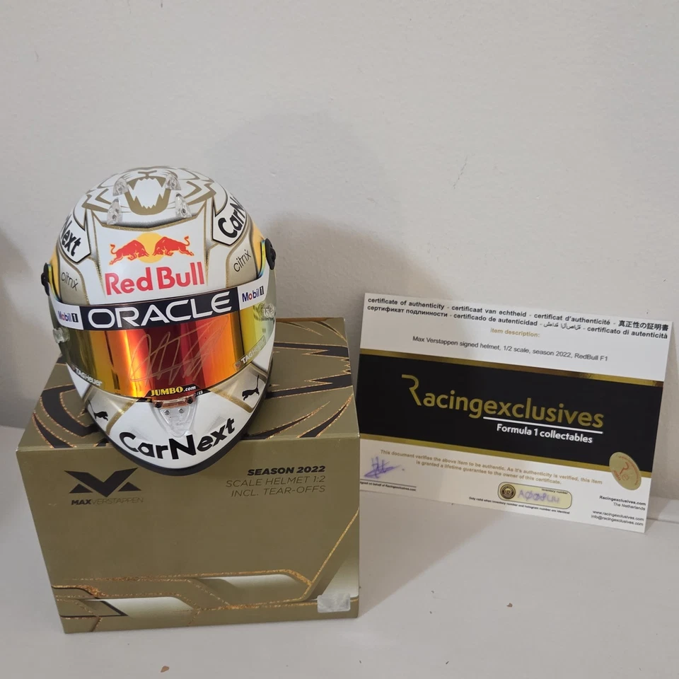 CASCO 1/2 MAX VERSTAPPEN RED BULL 2022 SEASON FIRMATO SIGNED CERTIFICATO COA - Immagine 3 di 4