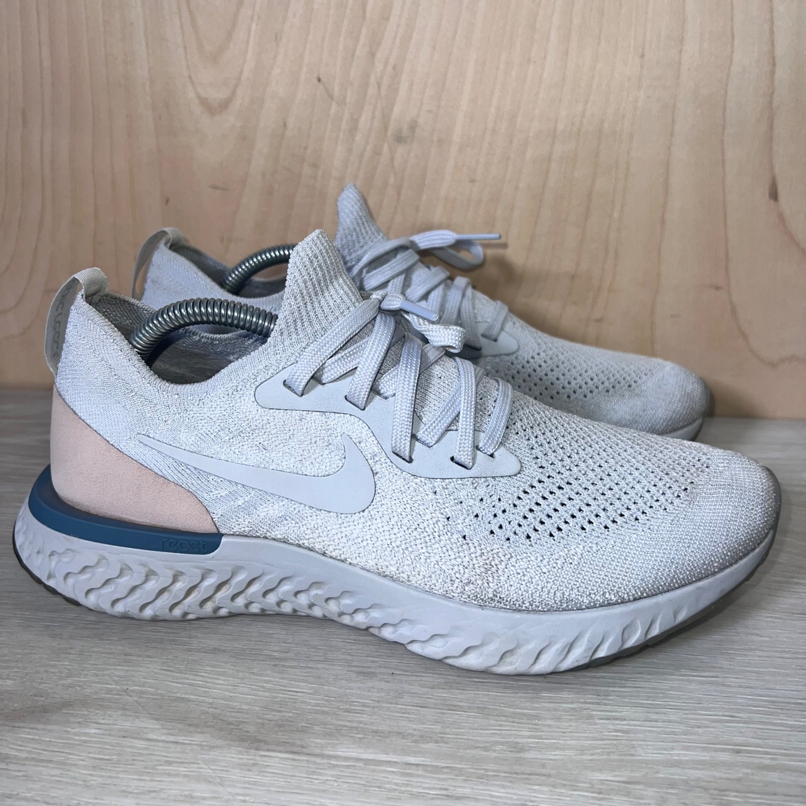 nike epic react flyknit beige