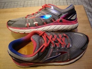 brooks transcend 2 women's