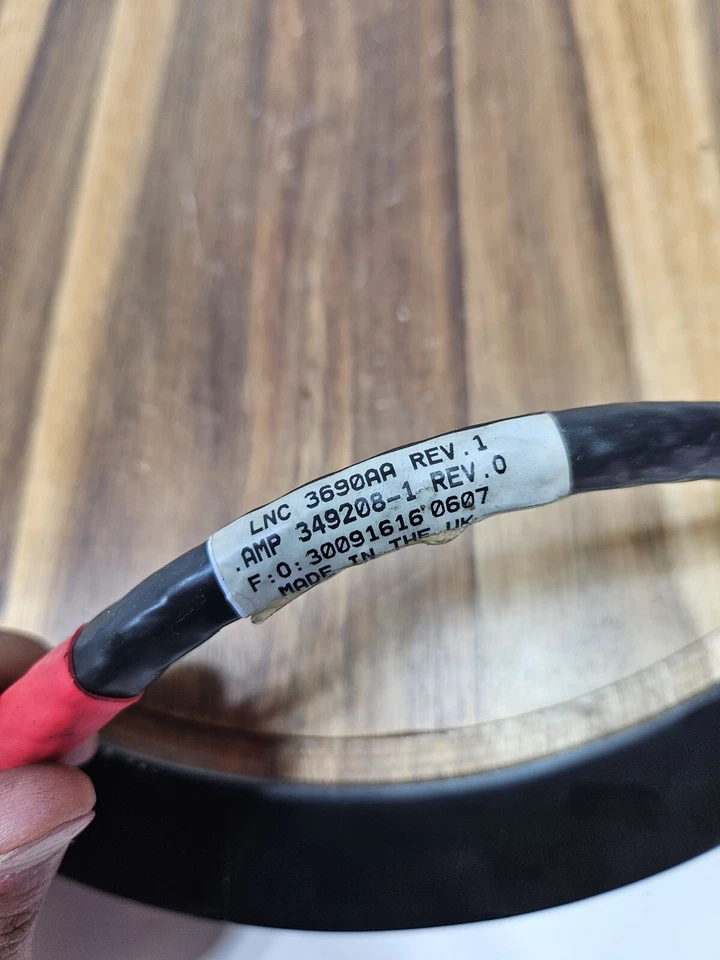 Cable de batería positivo 98-03 Jaguar XJ8 XJR Vanden Plas X308 LJE3690AA OEM Foto 3 de 3