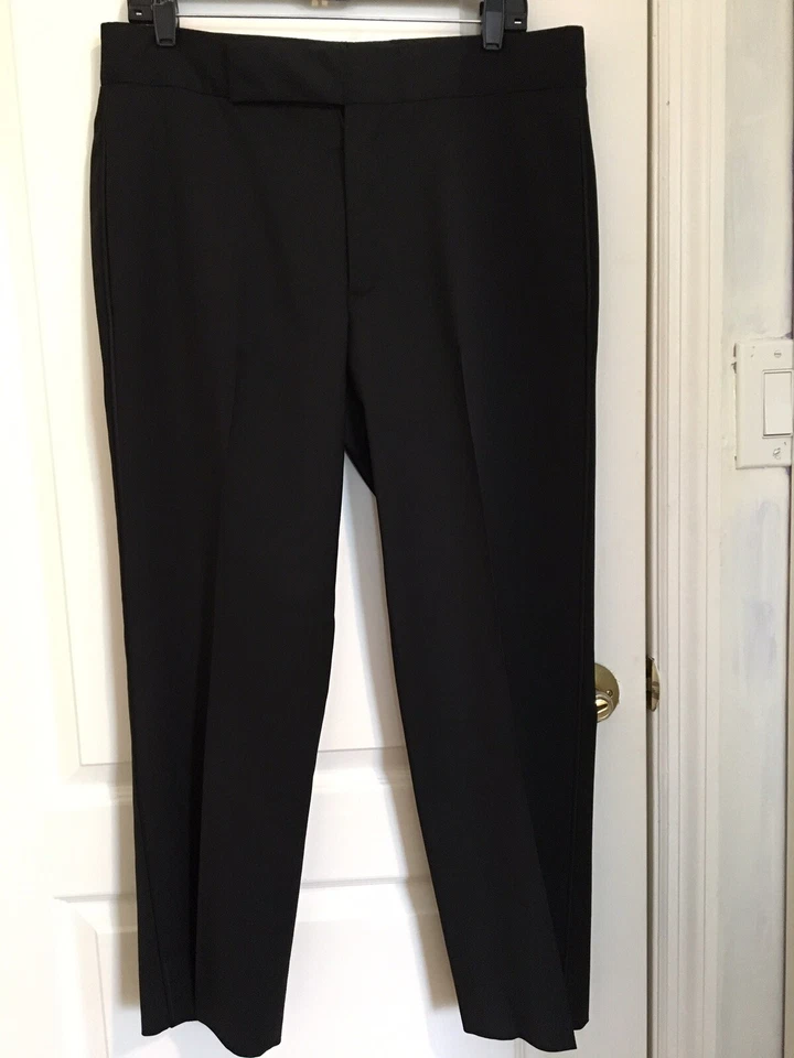 ARMANI COLLEZIONI Women’s Dress Pants Color Black Size 40/R RN# 010372