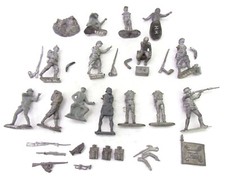 INCOMPLETE Lot Of 14 Pewter / Lead Fighting Soldier Figurines  Parts