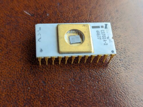Vintage Intel EPROM C1702A-2 weiß Keramik & gold - Bild 1 von 2