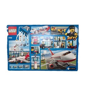 LEGO City Airport 3182 Complete Set 703 pcs Modular Ages 6-12