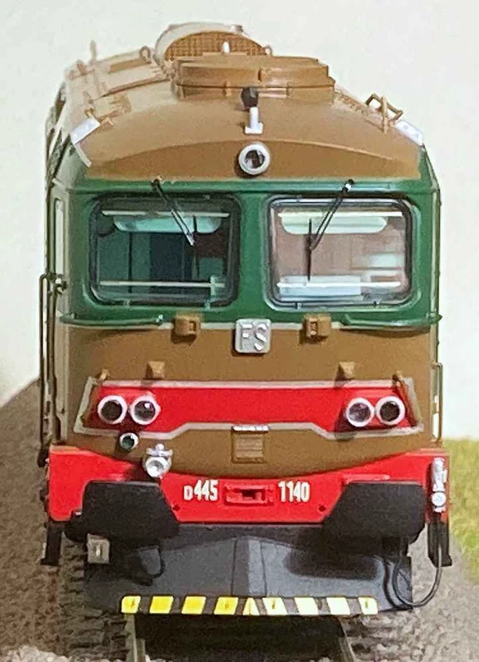 OS.KAR 1128 D445 1140 Verde/isabella livrea storica, terza serie, 4 fanali, FS - Immagine 2 di 2