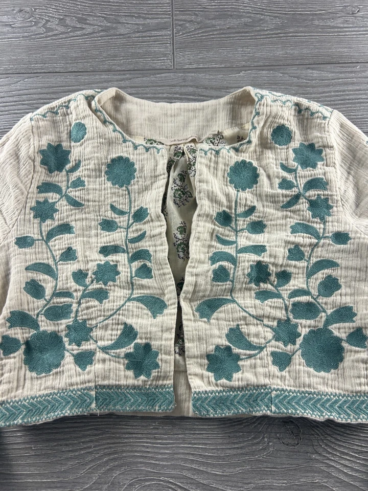 Soft Surroundings Jacket Womens Medium Ivory Blue Embroidered Floral Cropped - Image 2 of 4