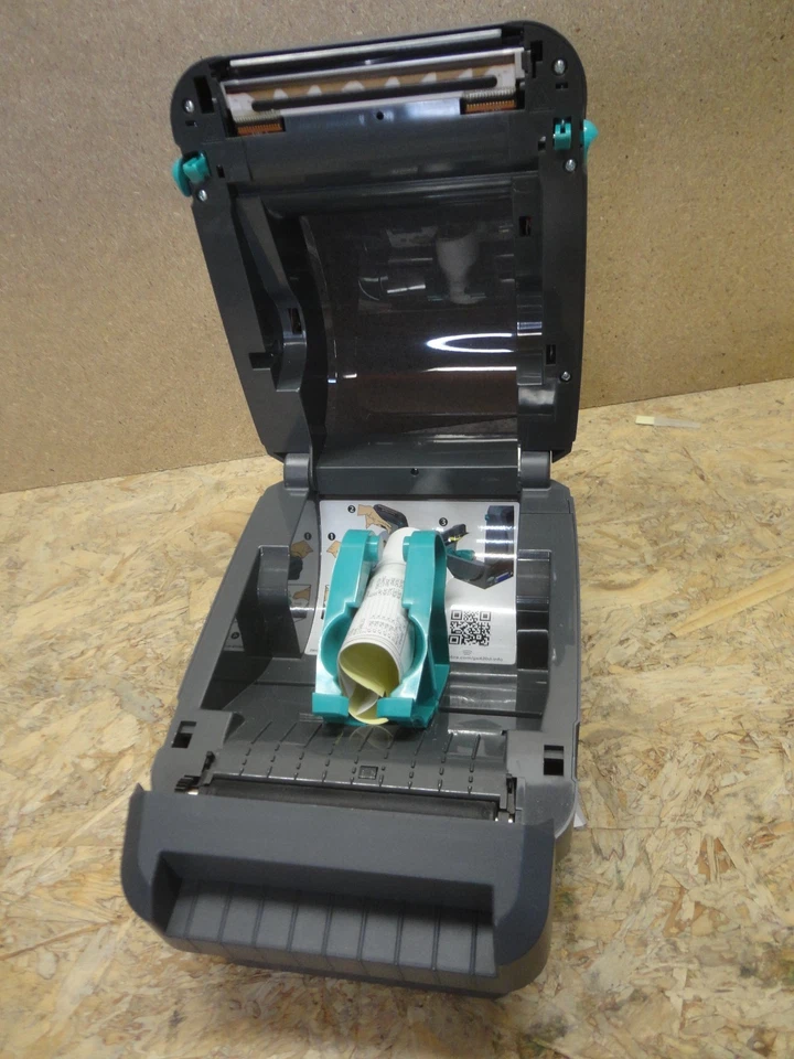 Zebra GX420D Cutter Thermo Direct Versand Etiketten Drucker USB GX42-202522-000 - Bild 2 von 4