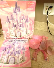Gently Used Wilton Romantic Castle Cake Set & 2008 Cake Decorating Yearbook