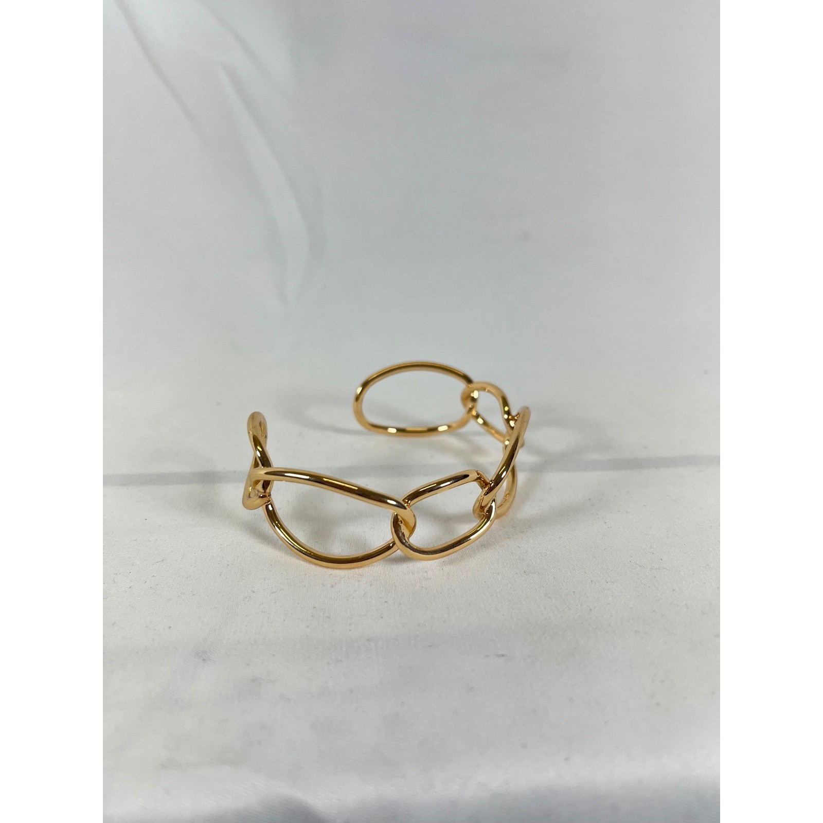 Gold Tone Interlocking Oval Link Cuff Bracelet Fa… - image 4