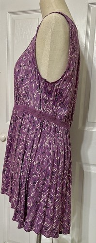 Torrid Größe 00 (10 M/L) ärmelloses Babydoll Oberteil lila Schnitt Spitze Empire weich neu mit Etikett - Bild 3 von 10