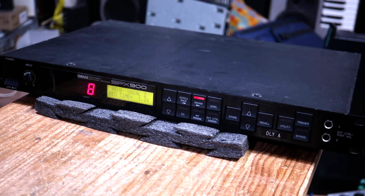 YAMAHA SPX900 Professional Multi-Effects Audio Processor Tested Japan Excellent