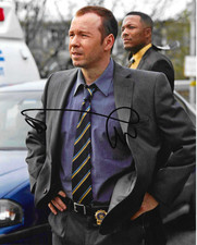 * DONNIE WAHLBERG * signed 8x10 photo * BLUE BLOODS * COA *