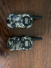 Floureon FR388A Walkie Talkie Pair