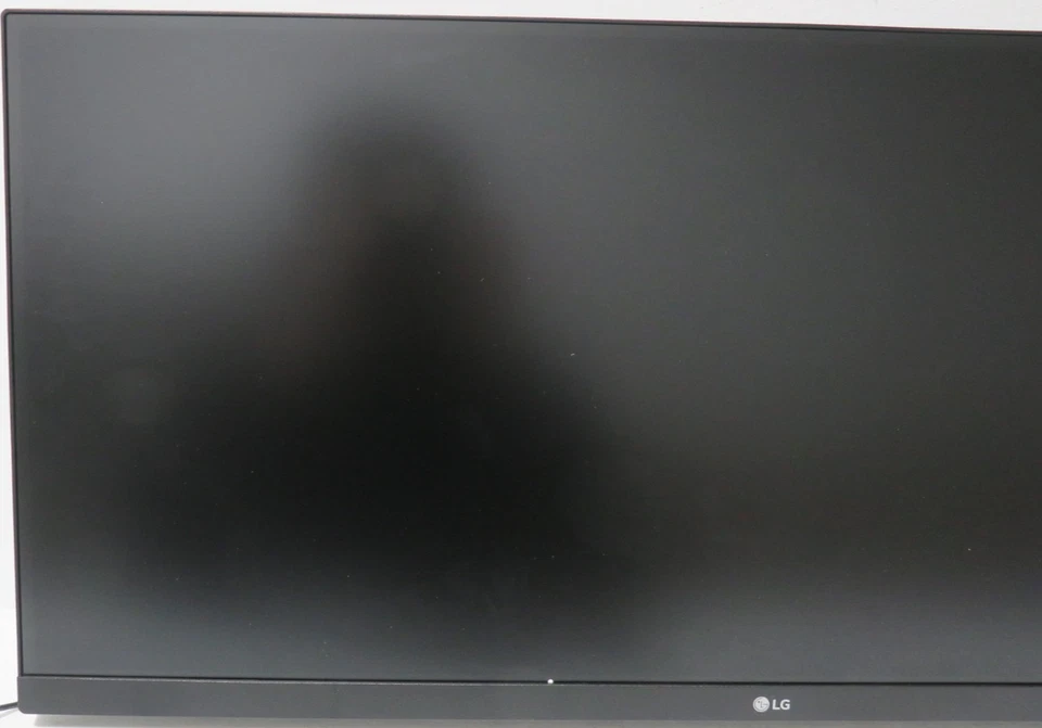 LG 29WP60G-B UltraWide Monitor 29" 21:9 FHD FOR PARTS/ REPAIR - Image 2 of 4