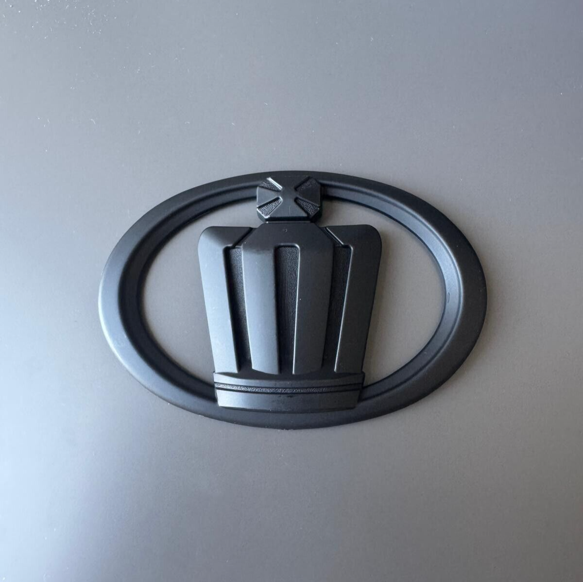 Medusa Emblem Crown Rear Oval Emblem Badge - For Toyota Majesta, Athlete ( UZS186, GRS184, URS206, GRS204) Crown Emblem Badge - Foto 3