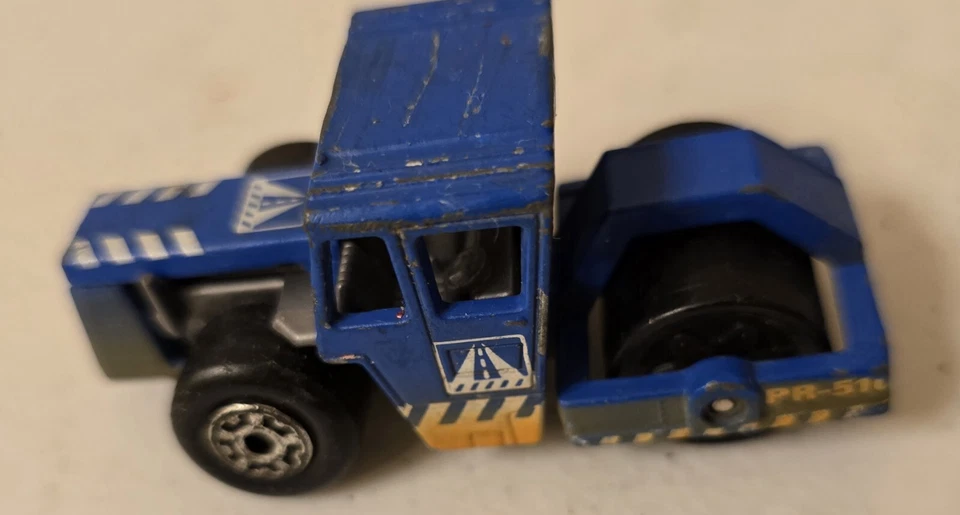 Matchbox Blue Stream Road Roller PR-510 1979 negro blanco construcción de dos tonos Foto 3 de 4