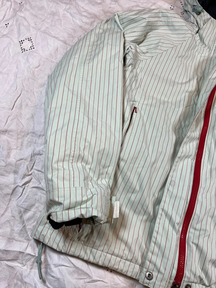 Abrigo Roxy Utilitario Roxy Snow Edición Limitada 10K Talla M Como Nuevo Rojo Rayas Cremallera Completa Para Mujer Foto 4 de 4