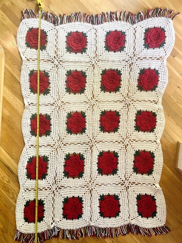Vintage Crochet Afghan Blanket 3D Rose Throw Handmade Granny Square Red 74 x 50 - Picture 17 of 17