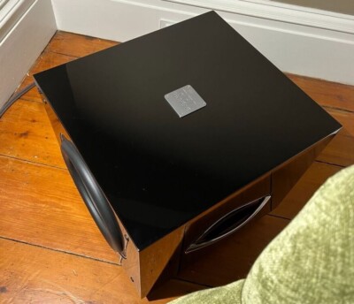 REL S/812 Powered Subwoofer, White *MSRP: $3,400 Mint Condition