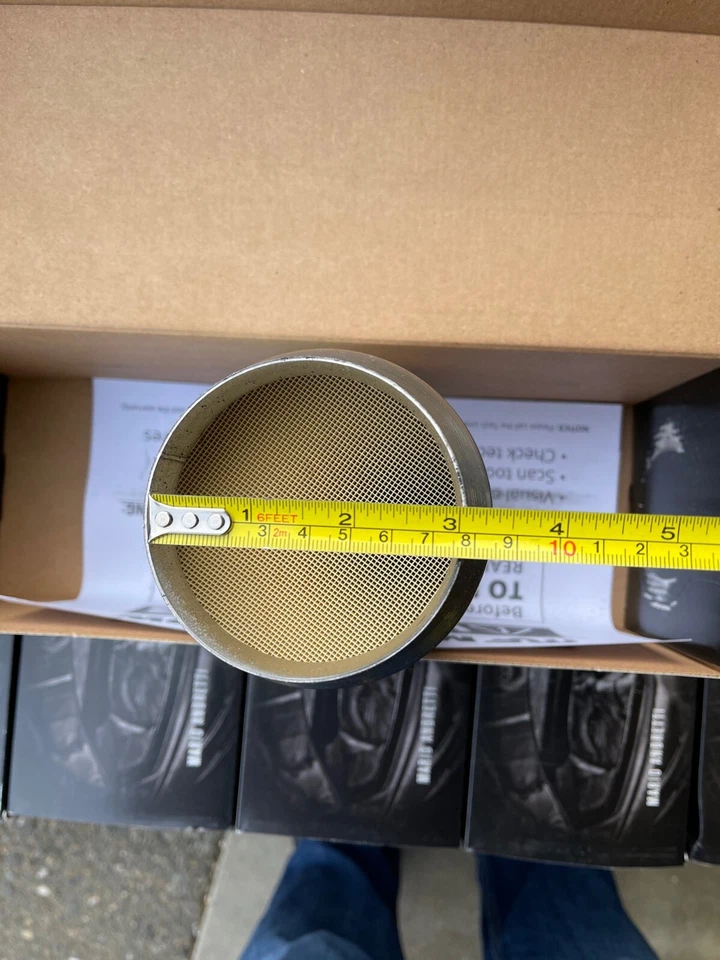 MAGNAFLOW 54959 - CONVERTIDORES CATALÍTICOS HILADOS UNIVERSALES CERÁMICA GATO 3" Foto 4 de 4