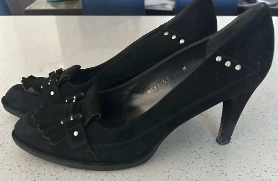 Stuart Weitzman Women’s Black Pumps Size 11M - Imagem 2 de 4