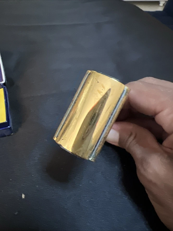 Navaja Gillette TEch vintage cabeza dorada mango negro con caja  Foto 4 de 4