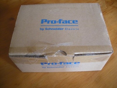 PFXST6200WADE PROFACE  Pro face Touch Screen UNUSED BUT CRACKED SCREEN