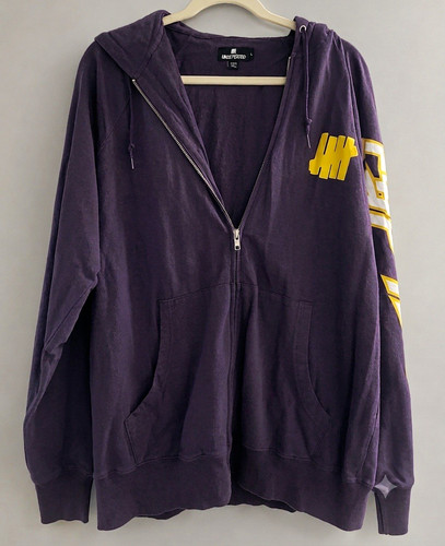 UNDEFEATED Purple Full Zip Hoodie Men’s Large Yellow Logo Streetwear Sweatshirt