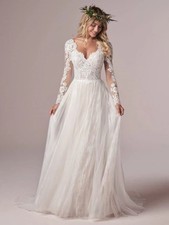 Boho Wedding Dresses A-line V-neck Lace Tulle Backless Long Sleeve Bridal Gown
