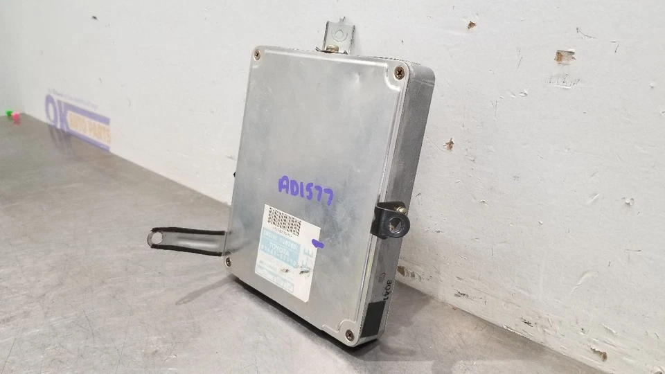 Toyota Land Cruiser FJ80 1991 4,0 L módulo de control del motor ECM 8966160090 Foto 4 de 4