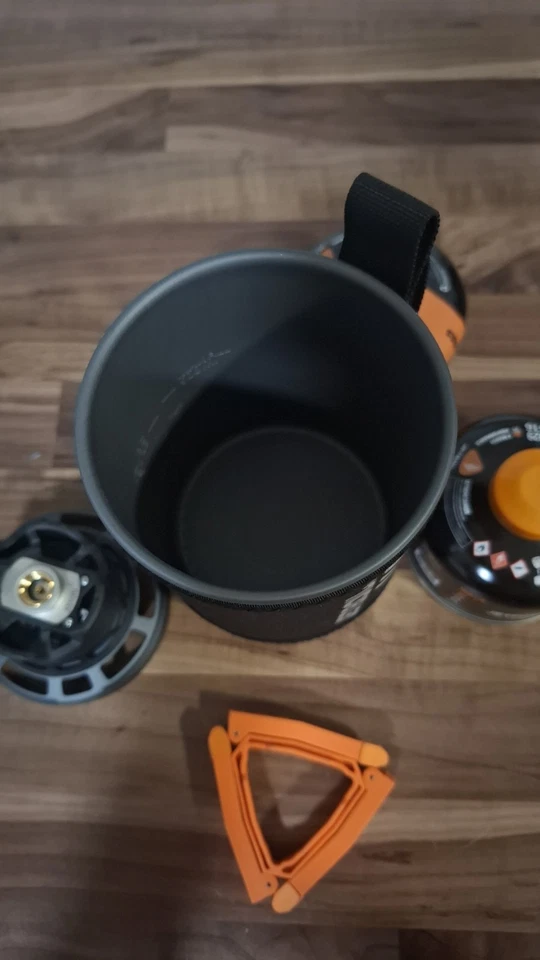 Jetboil Zip 0.8L Fast Boil System + 2 Fuel Canisters - Image 4 of 4