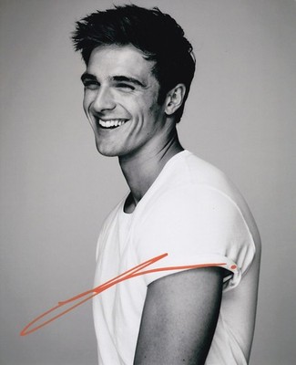 JACOB ELORDI signed Autogramm 20x25cm EUPHORIA in Person autograph ACOA