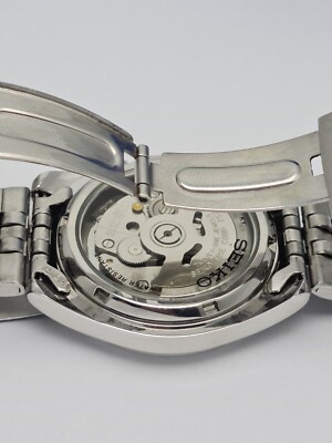 Seiko 5 Automatic Day/Date Vintage Men's Watch 7s26-01V0 | eBay