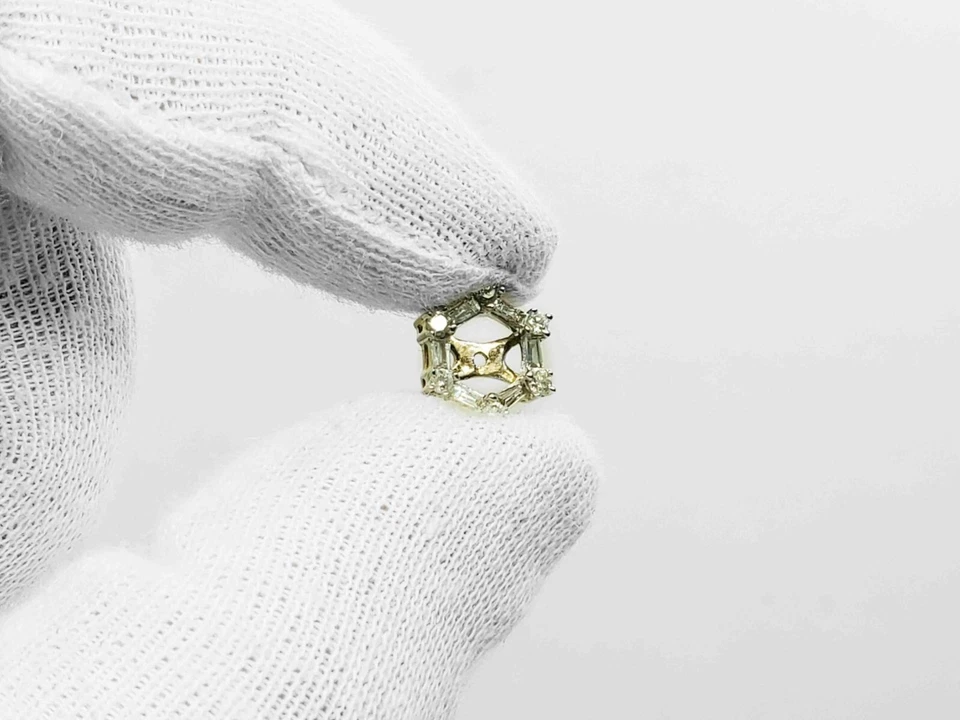 Chaquetas pendientes redondas brillantes y baguette de diamantes naturales de 0,54 quilates de oro de 10 k Foto 4 de 4