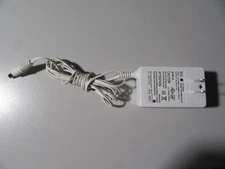 SII Seiko PW-0006-WH-U2 AC Power Supply Adapter DC 6V  1.5A 9W